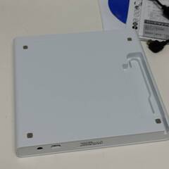【未使用近い】logitec LDR-PMJ8U2VWH ポータブルDVDドライブの画像
