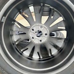 TOYOTA クラウン クロスオーバー純正アルミホイール タイヤ付き225/55R19 99V 年製2024の画像