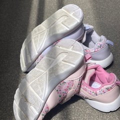 【瞬足】キッズスニーカーの画像