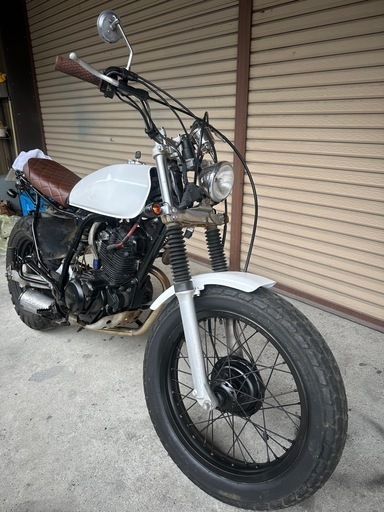 TW200  カスタム自賠責８年8月まで