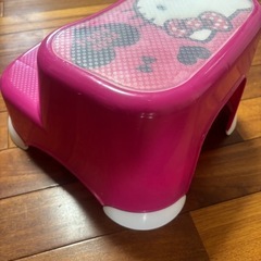 キティちゃん２段ステップの画像