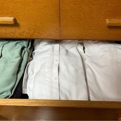 無料　木製タンスの画像