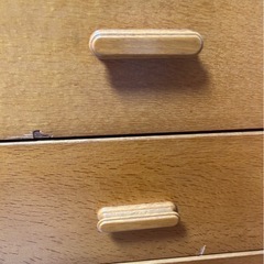 無料　木製タンスの画像