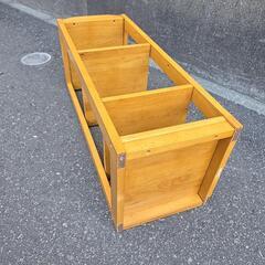 木製4段ラックの画像
