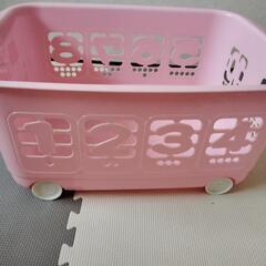 キティちゃん　収納カゴの画像