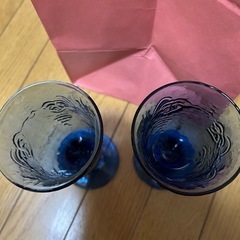 未使用ブルーのグラスの画像