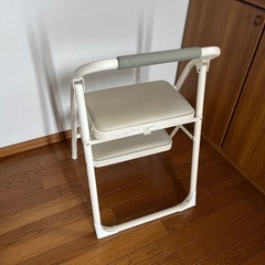 椅子になる踏み台の画像
