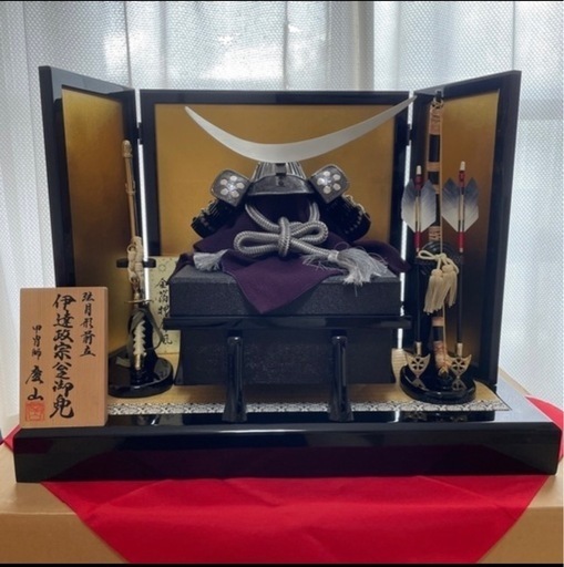 兜飾り 伊達政宗 慶山作 金沢箔金箔押屏風