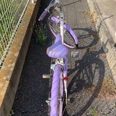 女の子の自転車22インチの画像