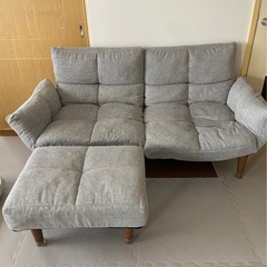 【無料】取りに来ていただける方　2人掛ソファー　オットマン付きの画像