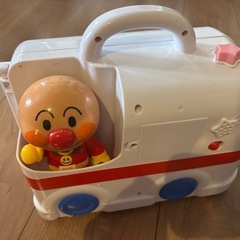 アンパンマン  救急車　おもちゃの画像