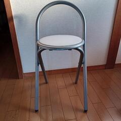 スチール椅子の画像