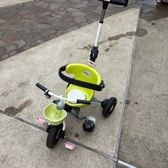 三輪車の画像