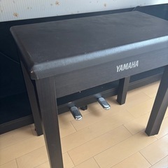 YAMAHA　ピアノ　　(商談中)の画像