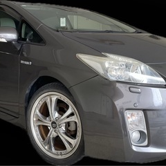 プリウス 新品ハイブリッドバッテリー ディーラーにて交換済みの画像