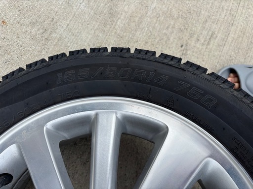スタッドレスタイヤ165/60R14エブリイワゴン