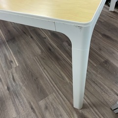 IKEA 会議台の画像