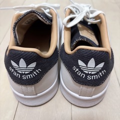 レディース　スタンスミスの画像