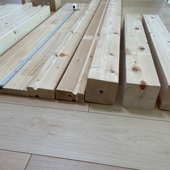 DIY　木材　端材　スギ材　パイン材　2×4 1×4の画像