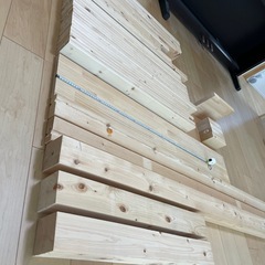 DIY　木材　端材　スギ材　パイン材　2×4 1×4の画像