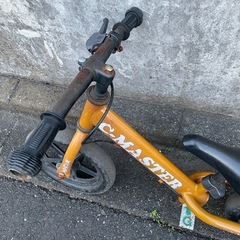 ストライダー　オレンジの画像