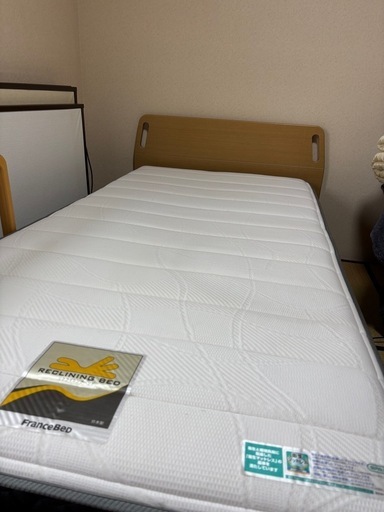 【配達要相談】20万超えフランスベッド、半額でお譲り！【引き取り限定】FranceBed レステックス電動リクライニングベッド　