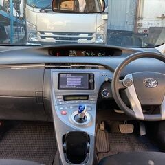 【中古ハイブリッドカー】トヨタ プリウス S｜平成24年式｜走行97,000km｜レッド｜ナビ・バックカメラ・ETC付き｜車検付き！の画像