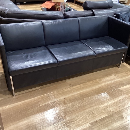 【トレファク神戸南店】★値下げしました★オカムラ　3人掛けソファーです!【取りに来られる方限定】