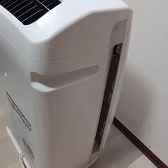 DAIKIN MCK55N-W ダイキン 空気清浄機　2012年製の画像