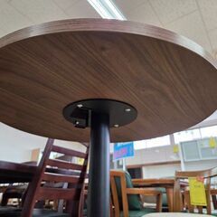 J8514 【リユースのサカイ柏店】 丸テーブル クリーニング済みの画像