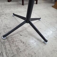 J8514 【リユースのサカイ柏店】 丸テーブル クリーニング済みの画像
