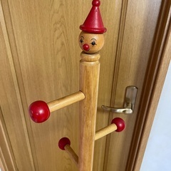 木製子ども用ハンガーポールの画像