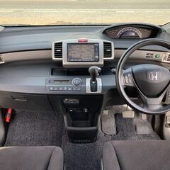 【中古ミニバン】ホンダ フリード G ジャストセレクション｜7人乗り｜ナビ・バックカメラ・ETC付き｜人気のパールホワイト｜車検2年付き！の画像