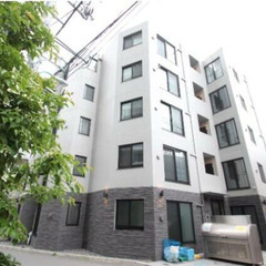 初期費用も安く審査も緩い!!💪３面採光の角部屋で明るい🌟費…
