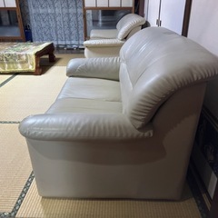 もらってくださーい　
2人掛けソファー の画像