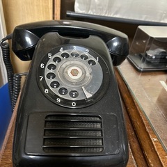 レトロ　電話機
