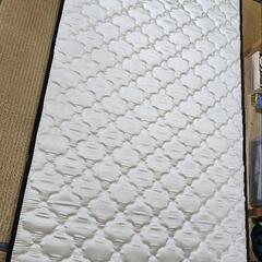 マットレス
　シンングサイズ　中古品