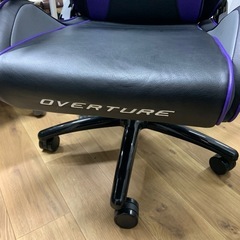 AKRACING ゲーミングチェアの画像