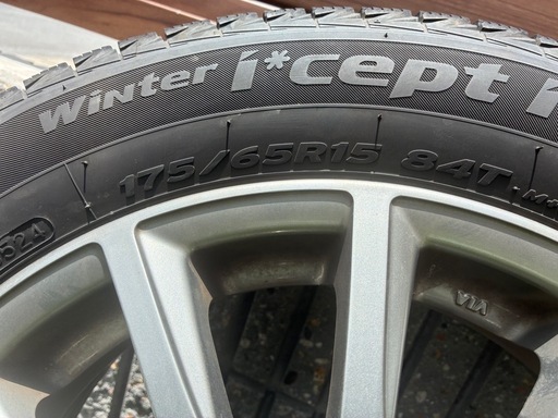 スタッドレスタイヤ　175/65R15 ホイール付き4本セット