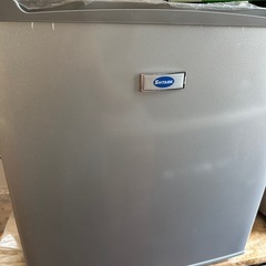 冷蔵庫　いりませんか？➕棚　もらってくれませんか？の画像