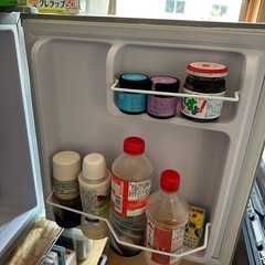 冷蔵庫　いりませんか？➕棚　もらってくれませんか？の画像