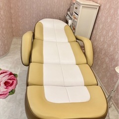 フェイシャルエステ用ベッド
