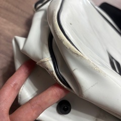プーマ　エナメルバッグの画像