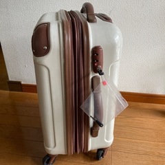 キャリーケース　難ありの画像