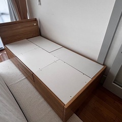 ニトリ　シングルベッド　フレーム　ジオチェスト　収納　チェストの画像