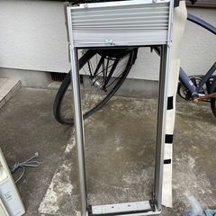 コロナ　窓用エアコンの画像