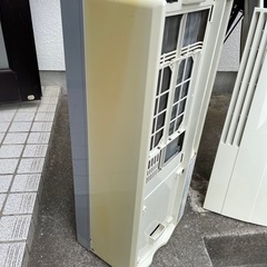 コロナ　窓用エアコンの画像