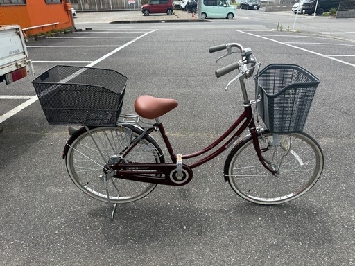 ブリジストン　自転車　２４インチ トレンディ　カゴ前後付き
