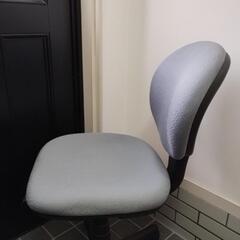 パソコンの椅子、中古ですの画像