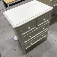 【ｼﾞｬﾝｸﾞﾙｼﾞｬﾝｸﾞﾙ金沢店】3段チェストアンティーク調　白 W(幅)60×D(奥行き)40×H(高さ)75cm ※クリーニング済みの画像